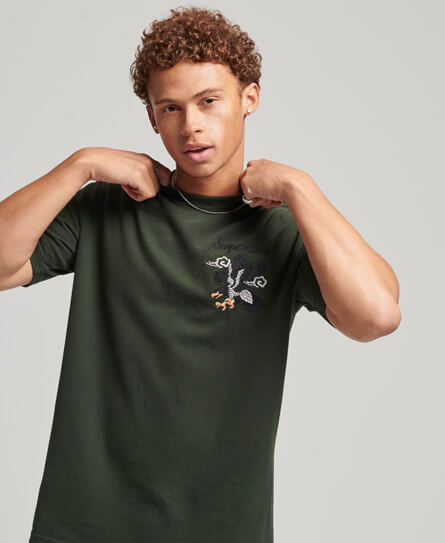 Camiseta-Para-Hombre-Vintage-Suka-Graphic-Tee-Superdry