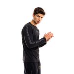 GM1102550N000_NE_NEGRO_3
