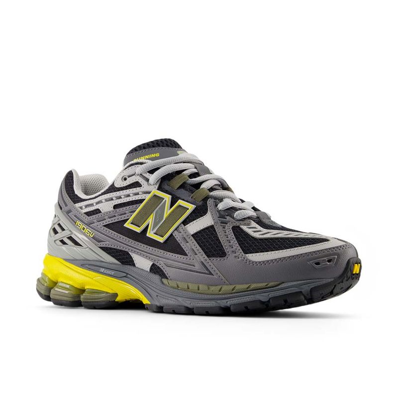 Tenis-Para-Hombre-1906-Utility-New-Balance