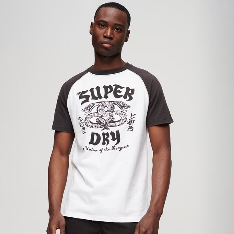Camiseta-Manga-Corta-Para-Hombre-Blackout-Rock-Graphic-Tee-Superdry