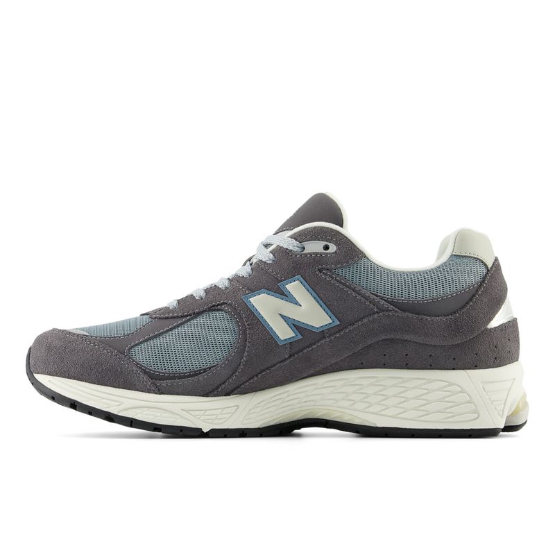 Tenis-Para-Hombre-2002R-New-Balance