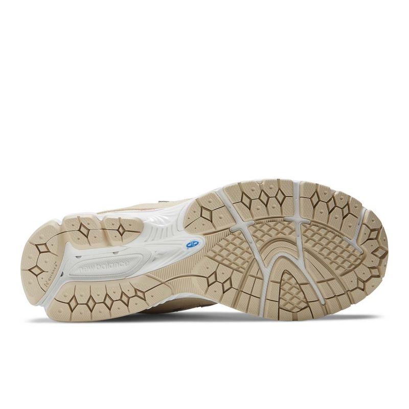 Tenis-Para-Hombre-2002R-New-Balance