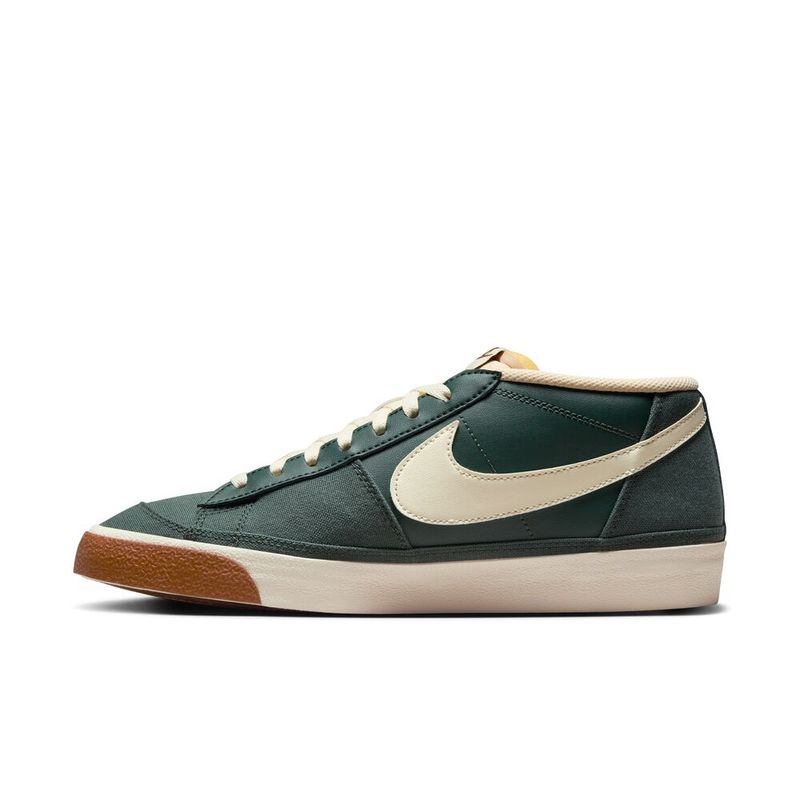 Tenis-Para-Hombre-Blazer-Low-Pro-Club-Bts-Nike