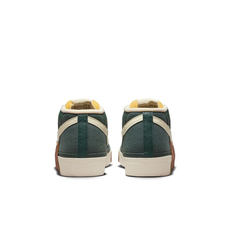 Tenis-Para-Hombre-Blazer-Low-Pro-Club-Bts-Nike