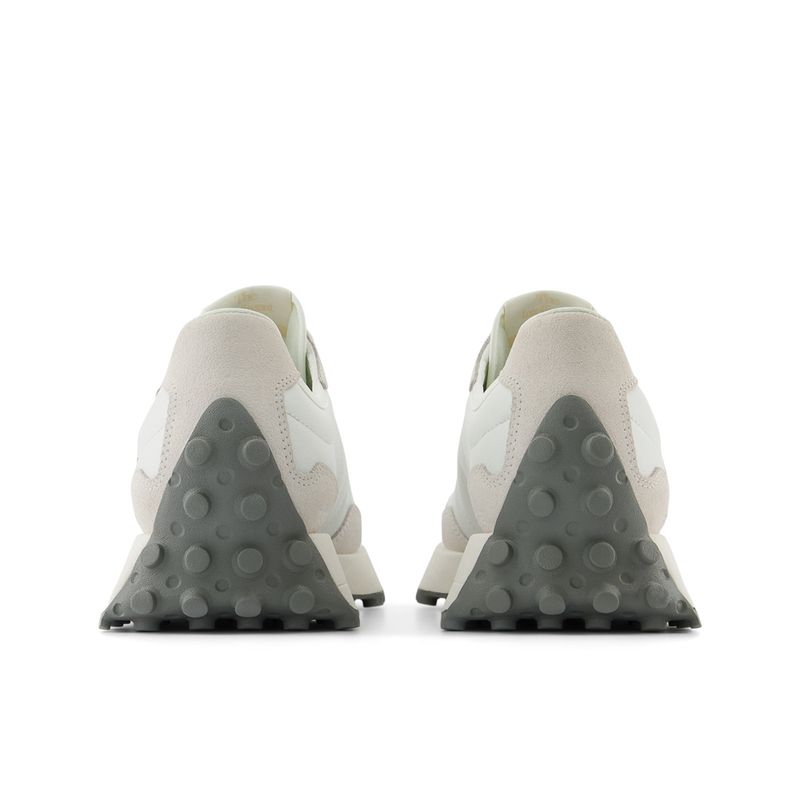 Balance 327 New Balance 800 Classic Trainer New Balance 327