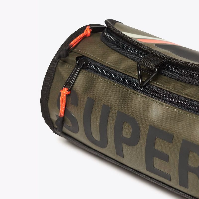 Bolso-Para-Hombre-Tarp-Wash-Bag-Superdry