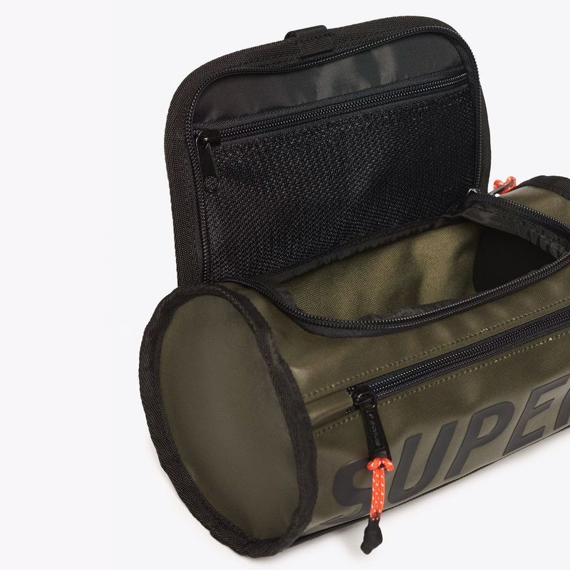 Bolso-Para-Hombre-Tarp-Wash-Bag-Superdry