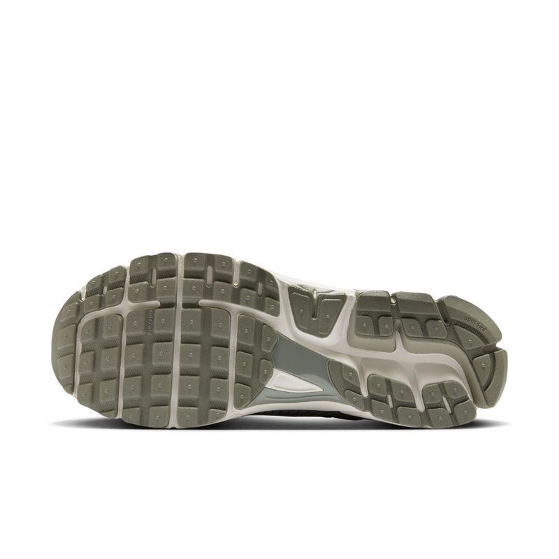 Tenis-Para-Hombre-Zoom-Vomero-5-Sde-Nike