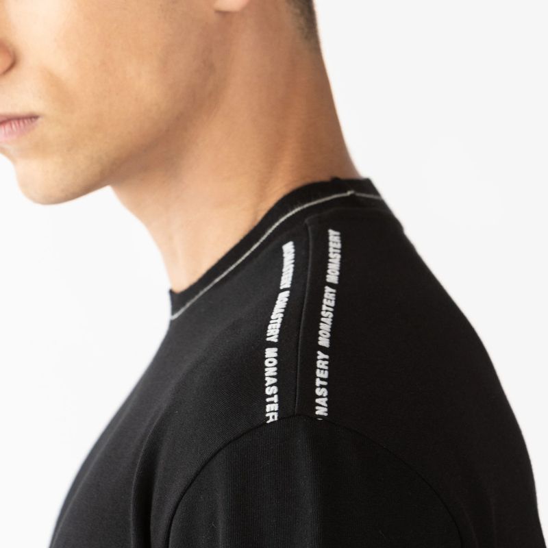 Camiseta-Manga-Corta-Para-Hombre-Caltelbury-Oversized-Monastery
