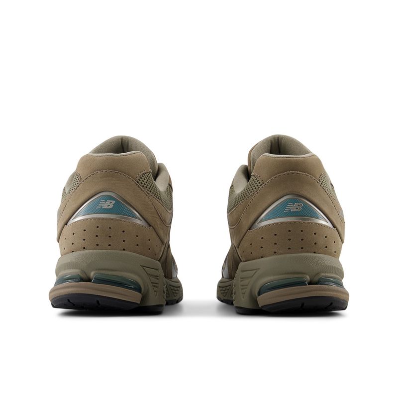 Tenis-Para-Hombre-2002R-New-Balance