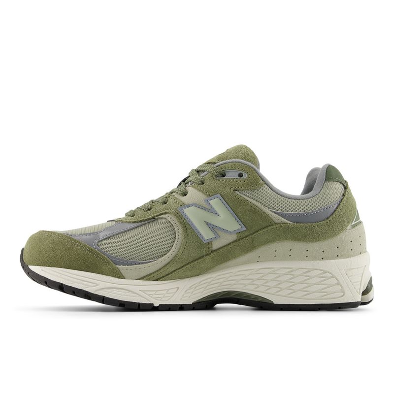 Tenis-Para-Hombre-2002R-New-Balance
