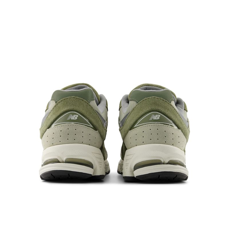 Tenis-Para-Hombre-2002R-New-Balance