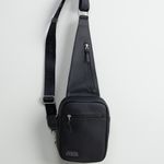 APA22536_NEGRO_NEGRO_1